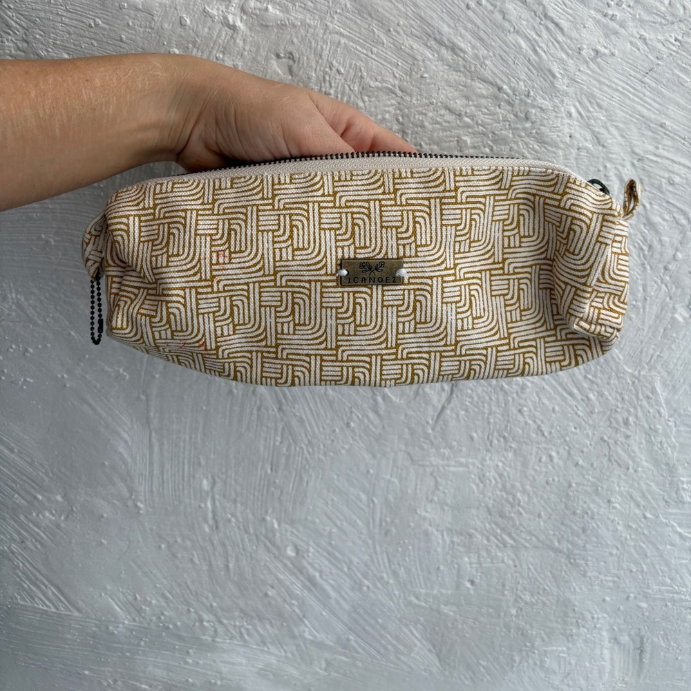 Magnolia cosmetic/pencil bag - Picture 5 of 6